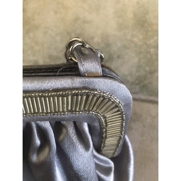 VTG Evening Satin Clutch Purse Bag with Magnetic Closure and Beaded Gray - Picture 6 of 7